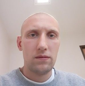 Meet your Posher, Devin